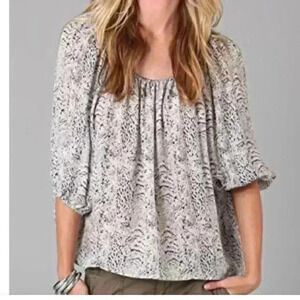 JOIE- 100% Silk Blouse -Womens Size M -Off The Shoulder Gray/Black Print